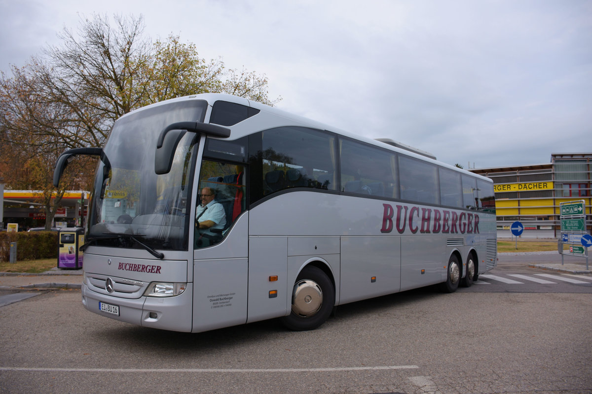 Mercedes Tourismo von Buchberger Reisen aus der BRD in Krems.