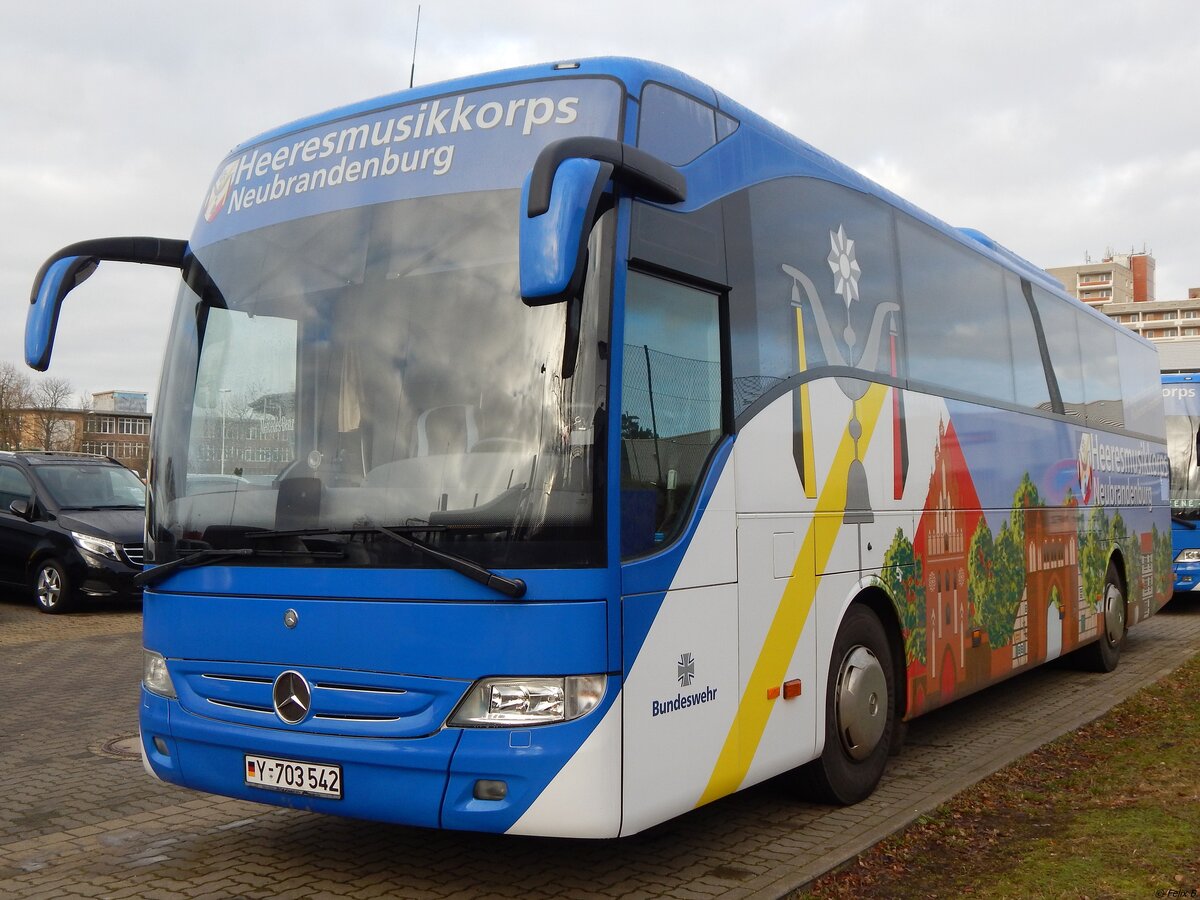 Mercedes Tourismo der Bundeswehr in Neubrandenburg.