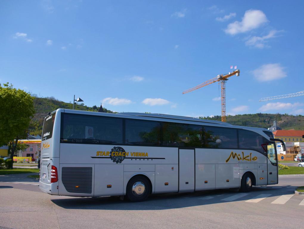 Mercedes Tourismo vom Busunternehmen MIKLO aus sterreich in Krems.