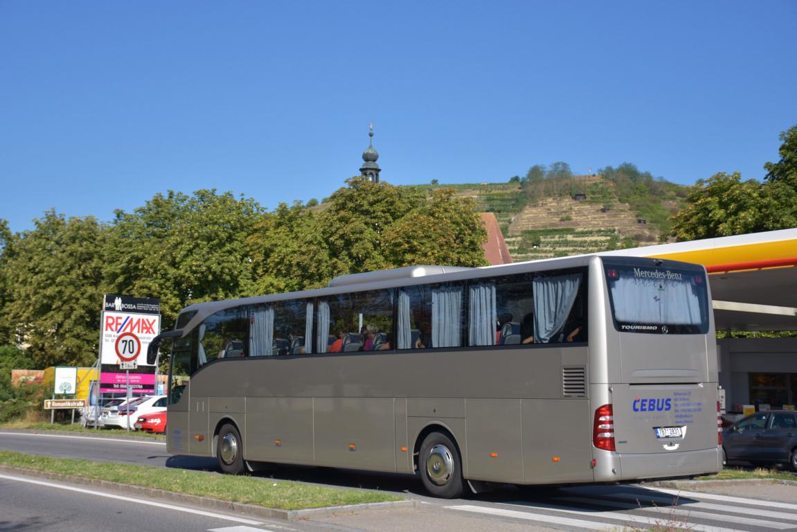 Mercedes Tourismo von Cebus Reisen aus der CZ 2017 in Krems.