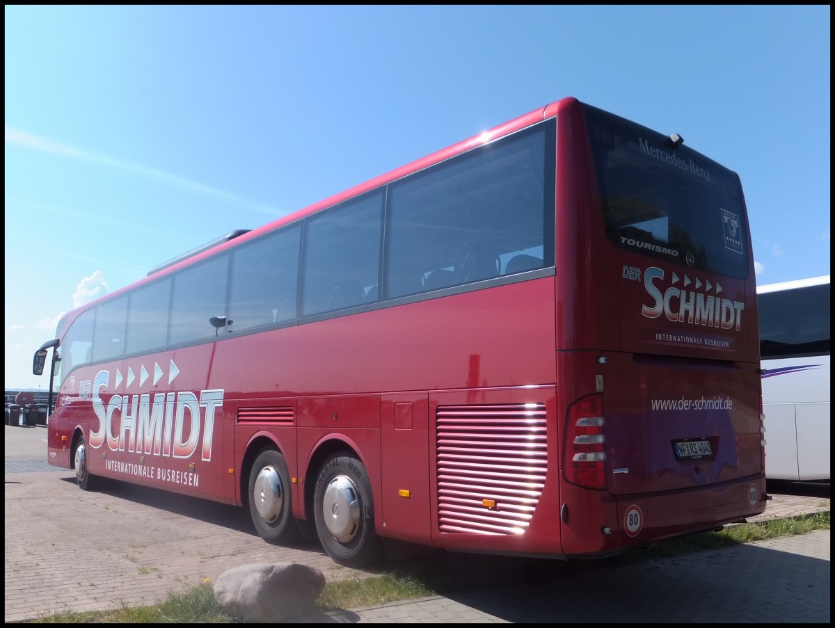 Mercedes Tourismo von Der Schmidt aus Deutschland im Stadthafen Sassnitz.