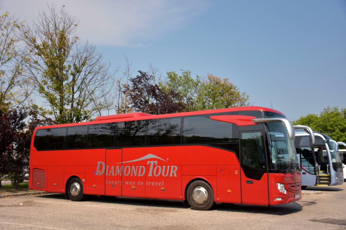 Mercedes Tourismo von Diamond Tour aus der CZ 2018 in Krems.