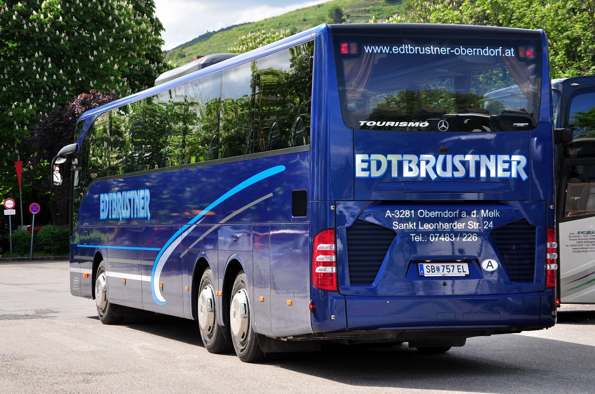 Mercedes Tourismo von Edtbrustner Reisen aus sterreich am 7.5.2015 in Krems.