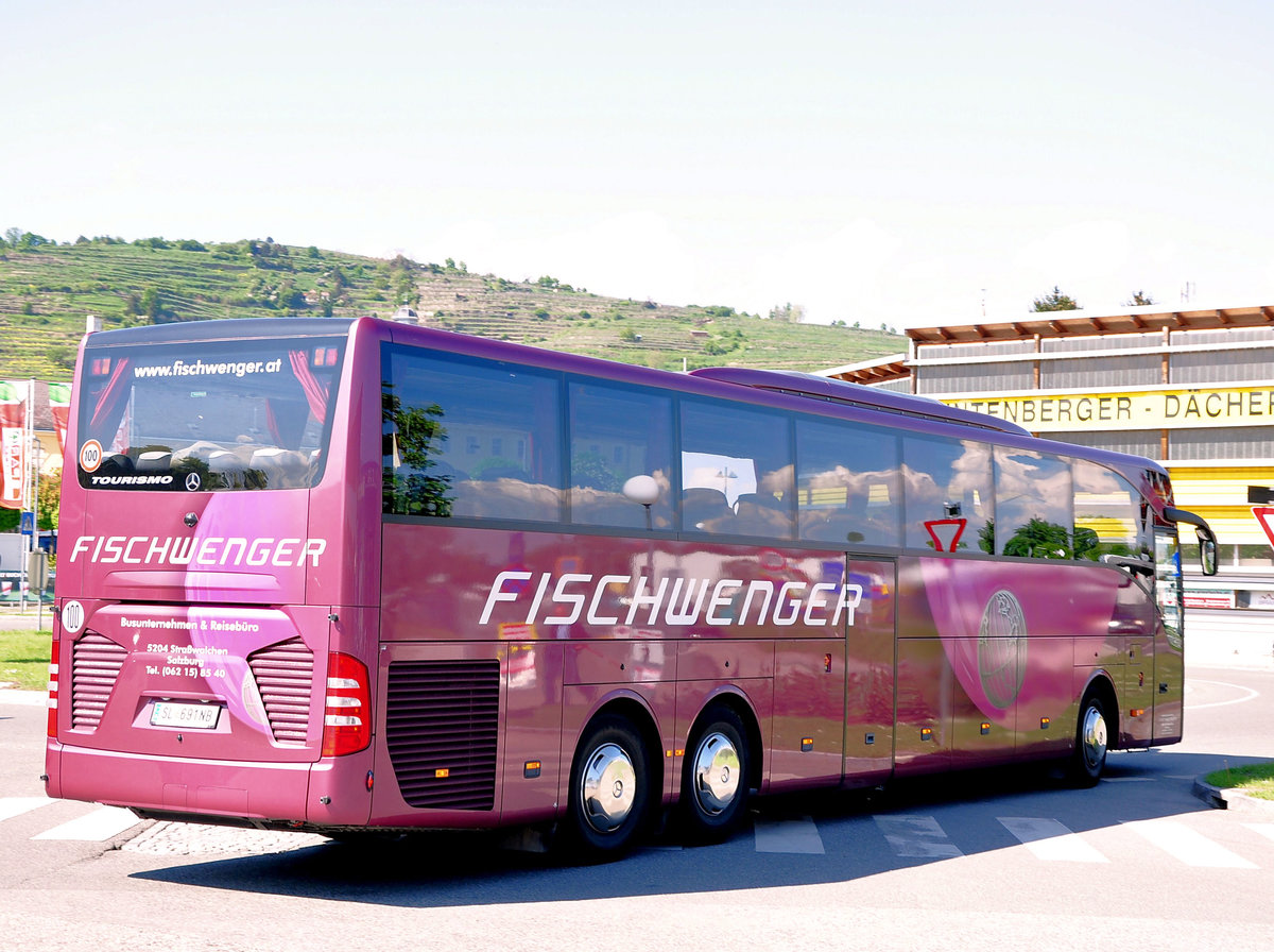 Mercedes Tourismo von Fischwenger Reisen aus sterreich in Krems gesehen.