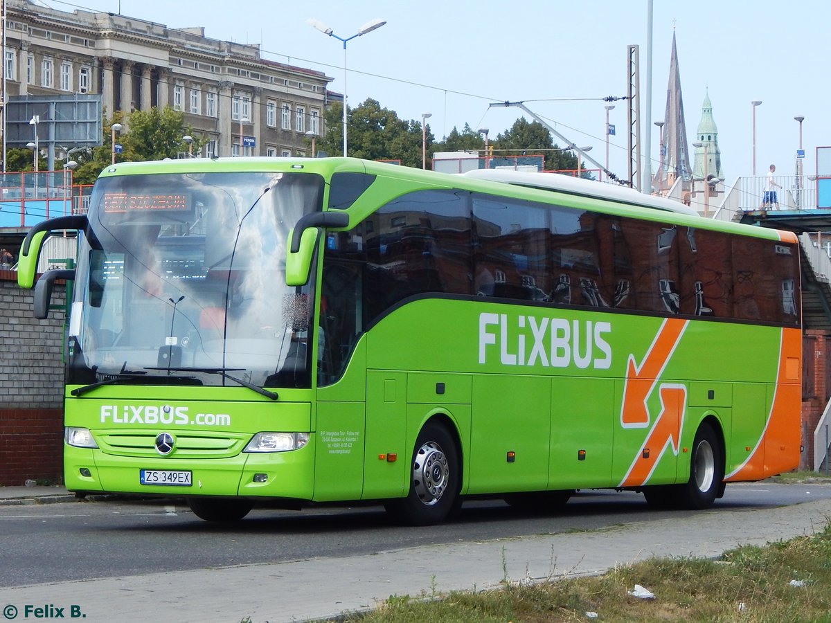 Mercedes Tourismo von Flixbus/Follow Me! aus Polen in Stettin.