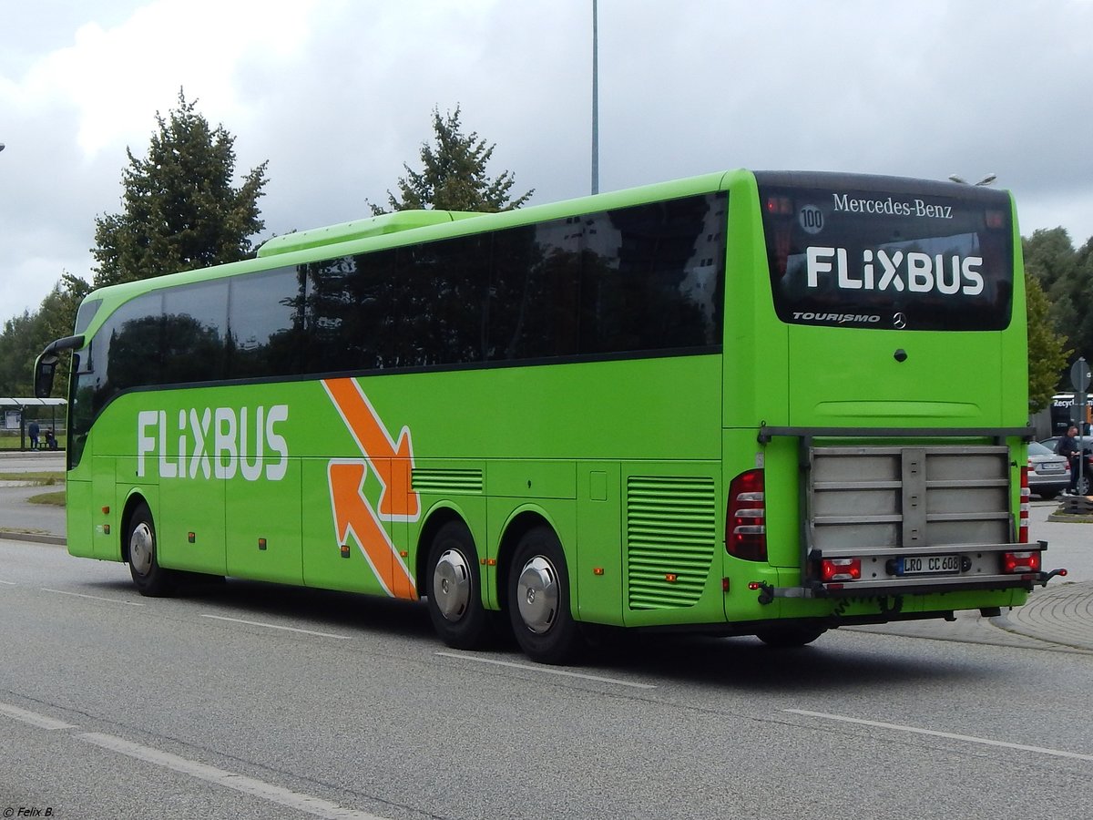 Mercedes Tourismo von Flixbus/Joost's aus Deutschland in Rostock. 