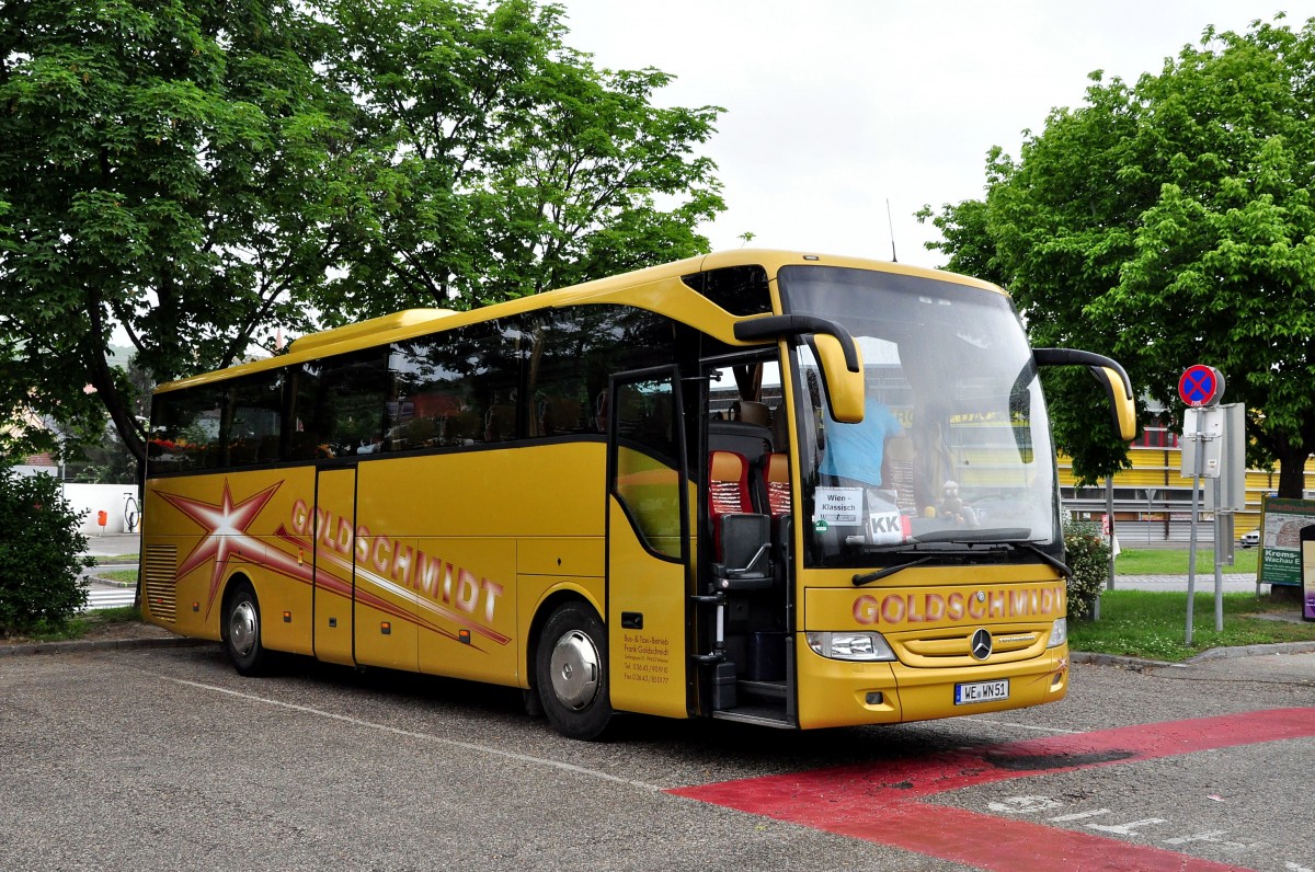 Mercedes Tourismo von Frank Goldschmidt aus der BRD am 22.5.2015 in Krems.