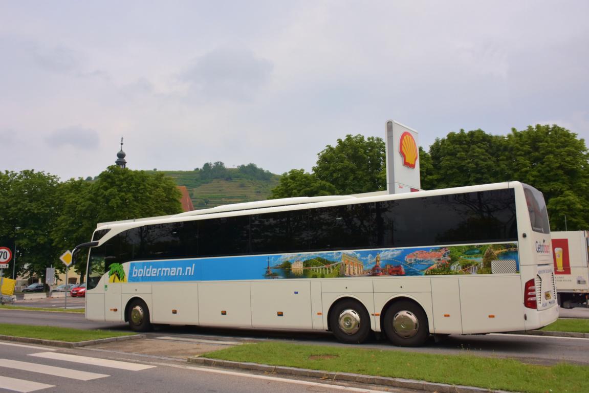 Mercedes Tourismo von Gebotours-Boldermann Reisen aus den NL 2018 in Krems.