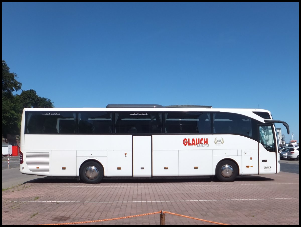 Mercedes Tourismo von Glauch aus Deutschland im Stadthafen Sassnitz.