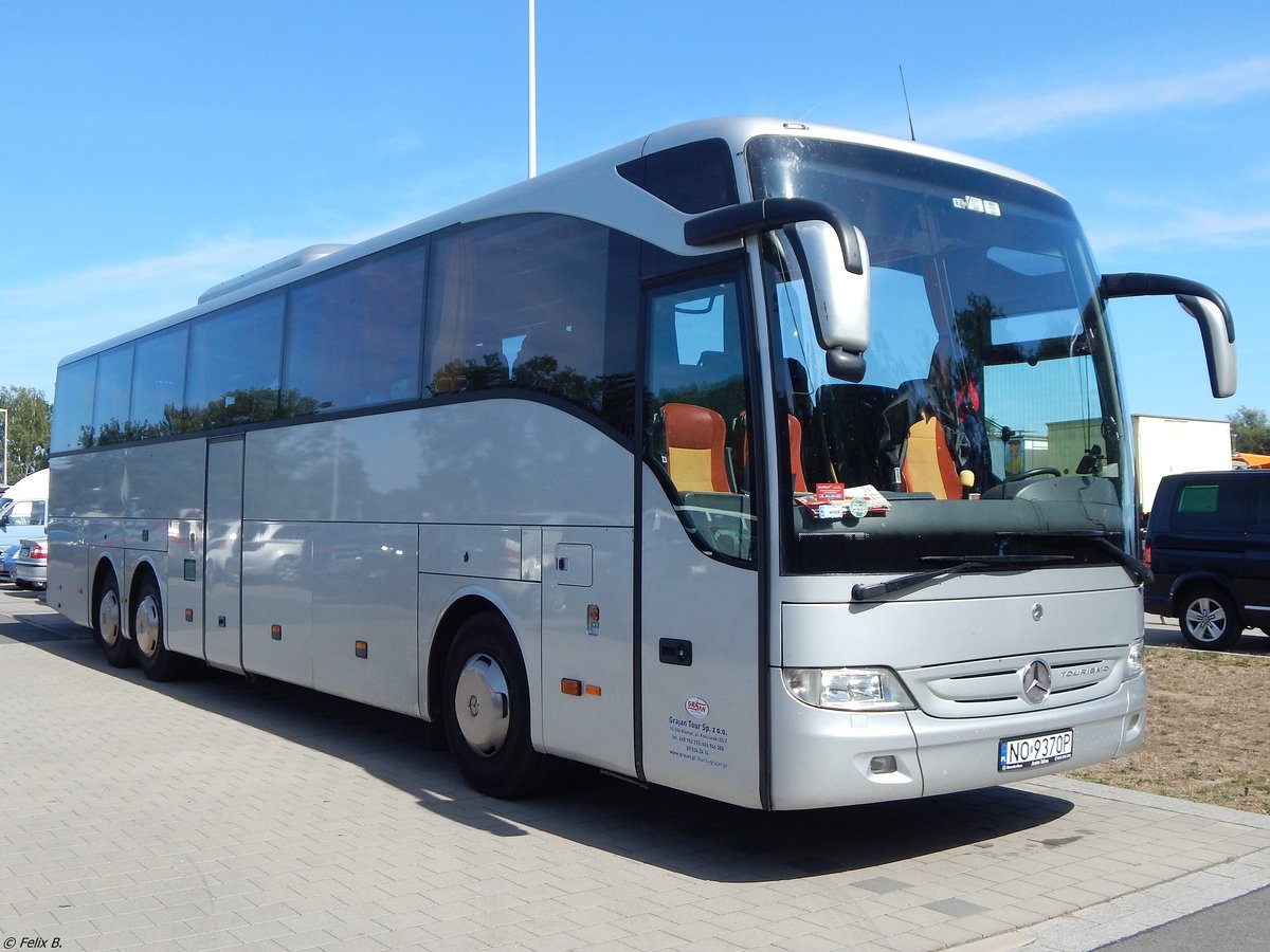 Mercedes Tourismo von Grajan Tour aus Polen in Neubrandenburg.