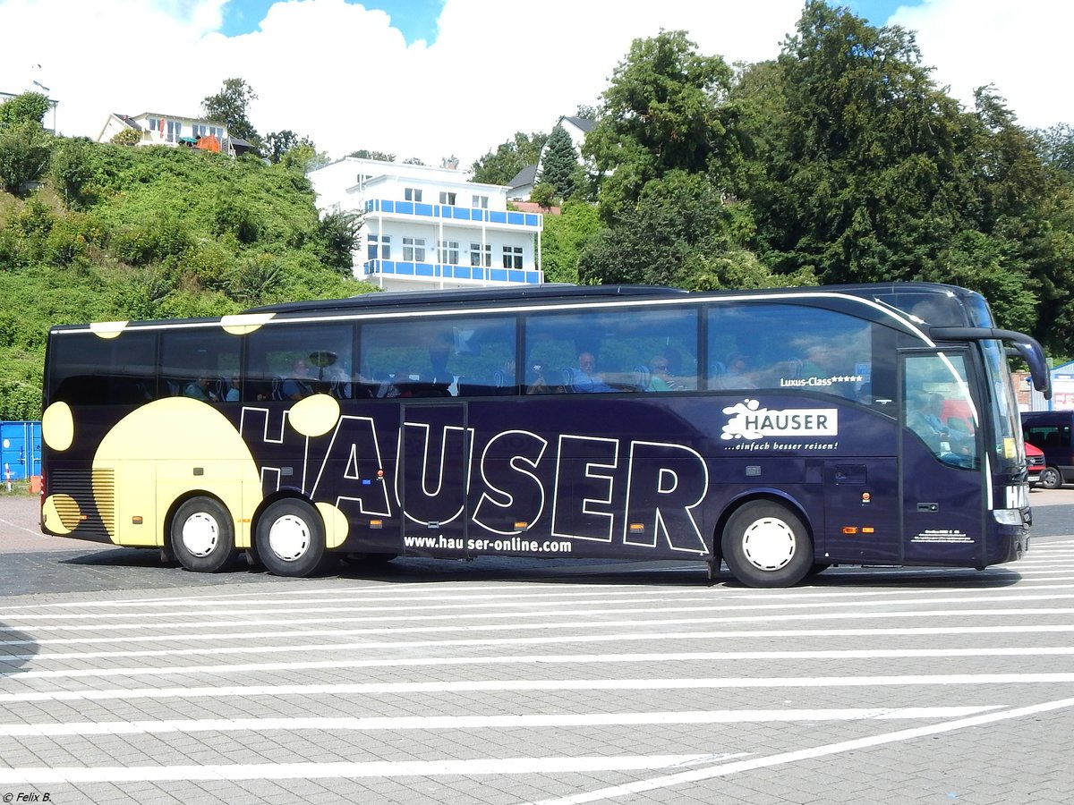 Mercedes Tourismo von Hauser aus Deutschland im Stadthafen Sassnitz.