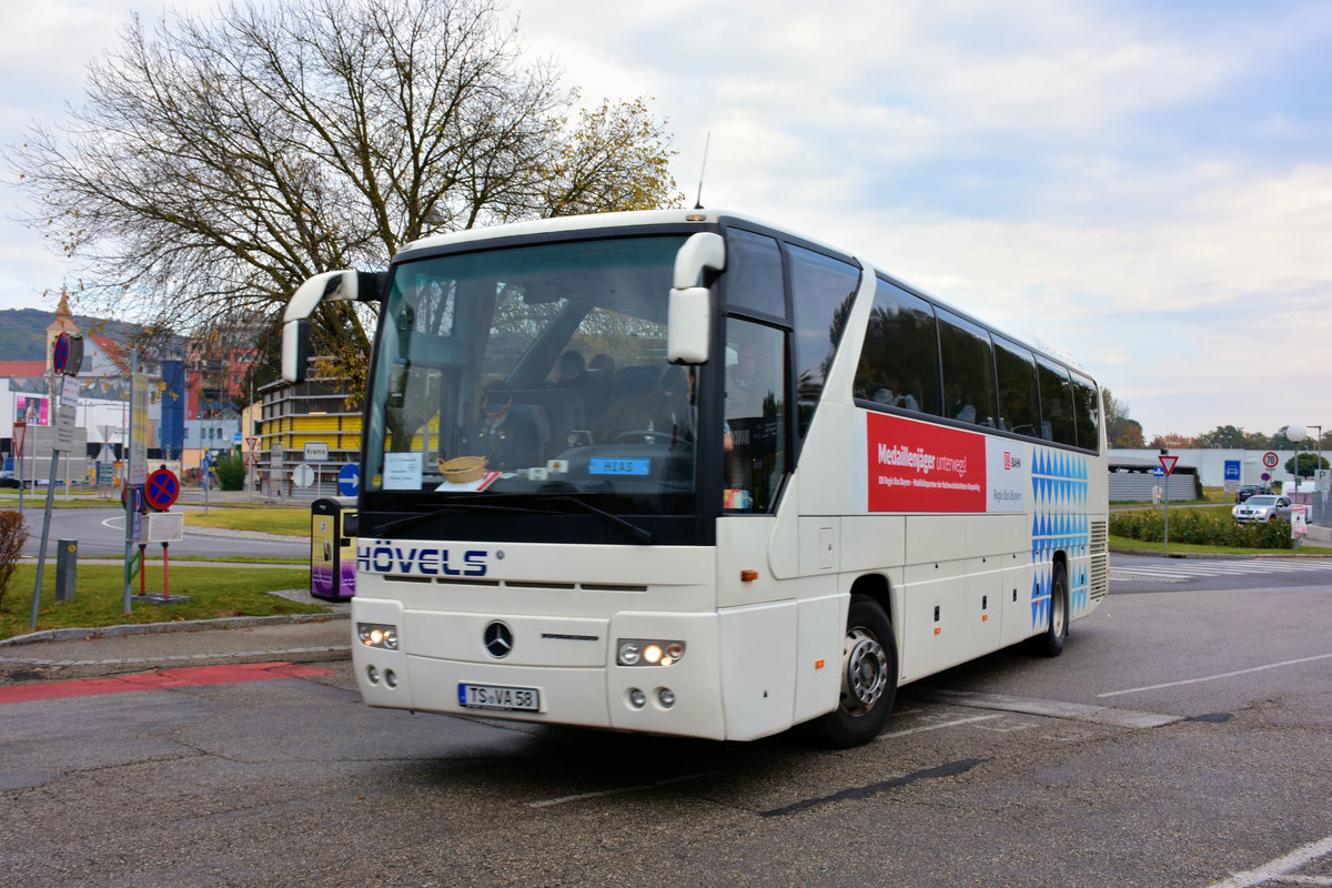 Mercedes Tourismo von HVELS Reisen aus der BRD in Krems.