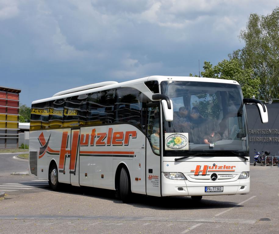 Mercedes Tourismo von HUTZLER Reisen aus der BRD in Krems.