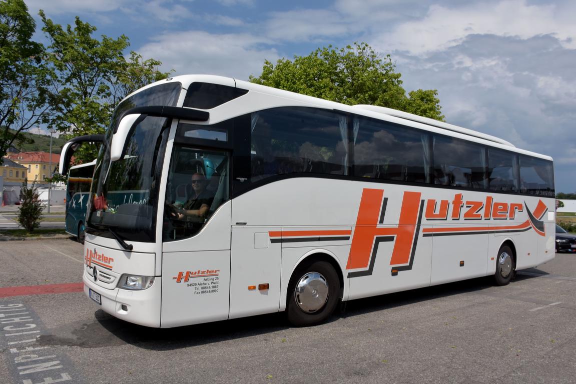 Mercedes Tourismo von HUTZLER Reisen aus der BRD in Krems.