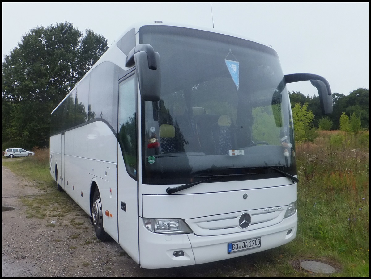 Mercedes Tourismo von Jabo aus Deutschland in Sassnitz.