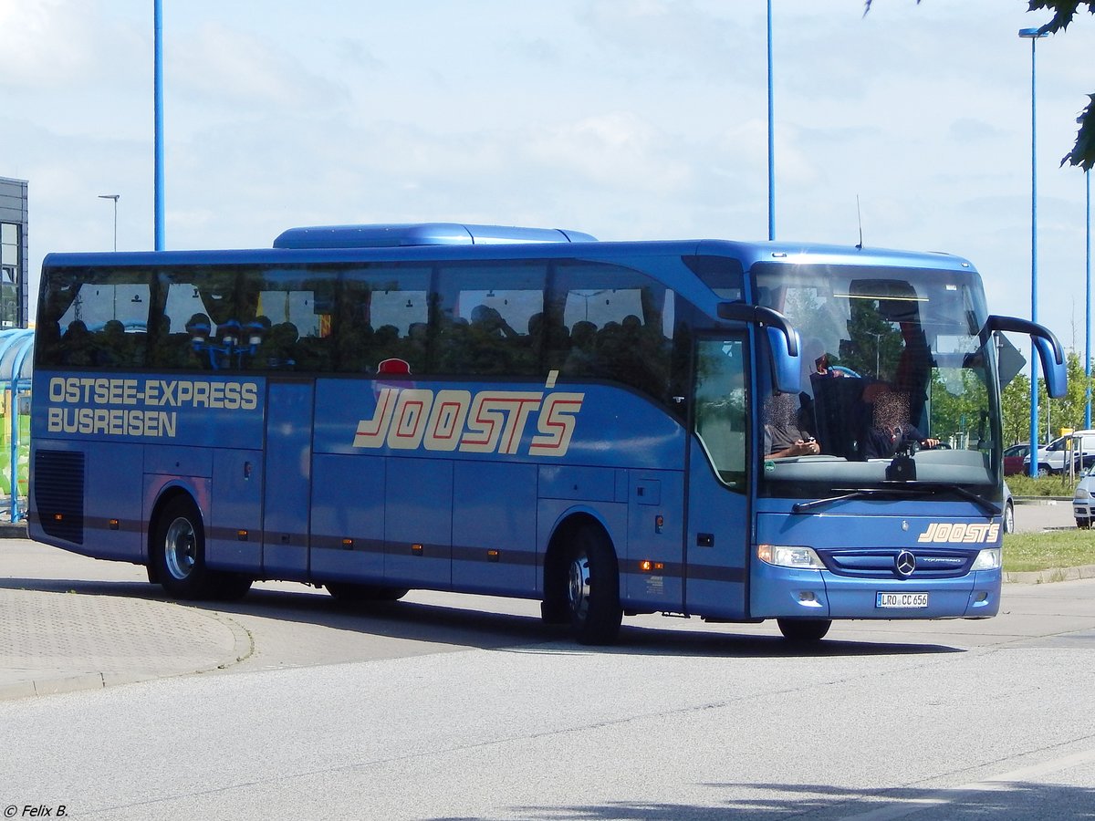 Mercedes Tourismo von Joost's aus Deutschland in Rostock.