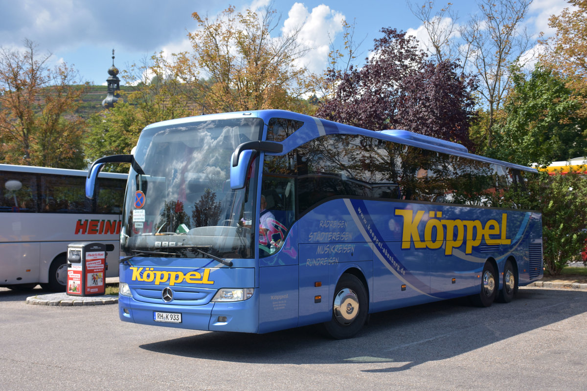 Mercedes Tourismo von Kppel Reisen aus der BRD 2017 in Krems.