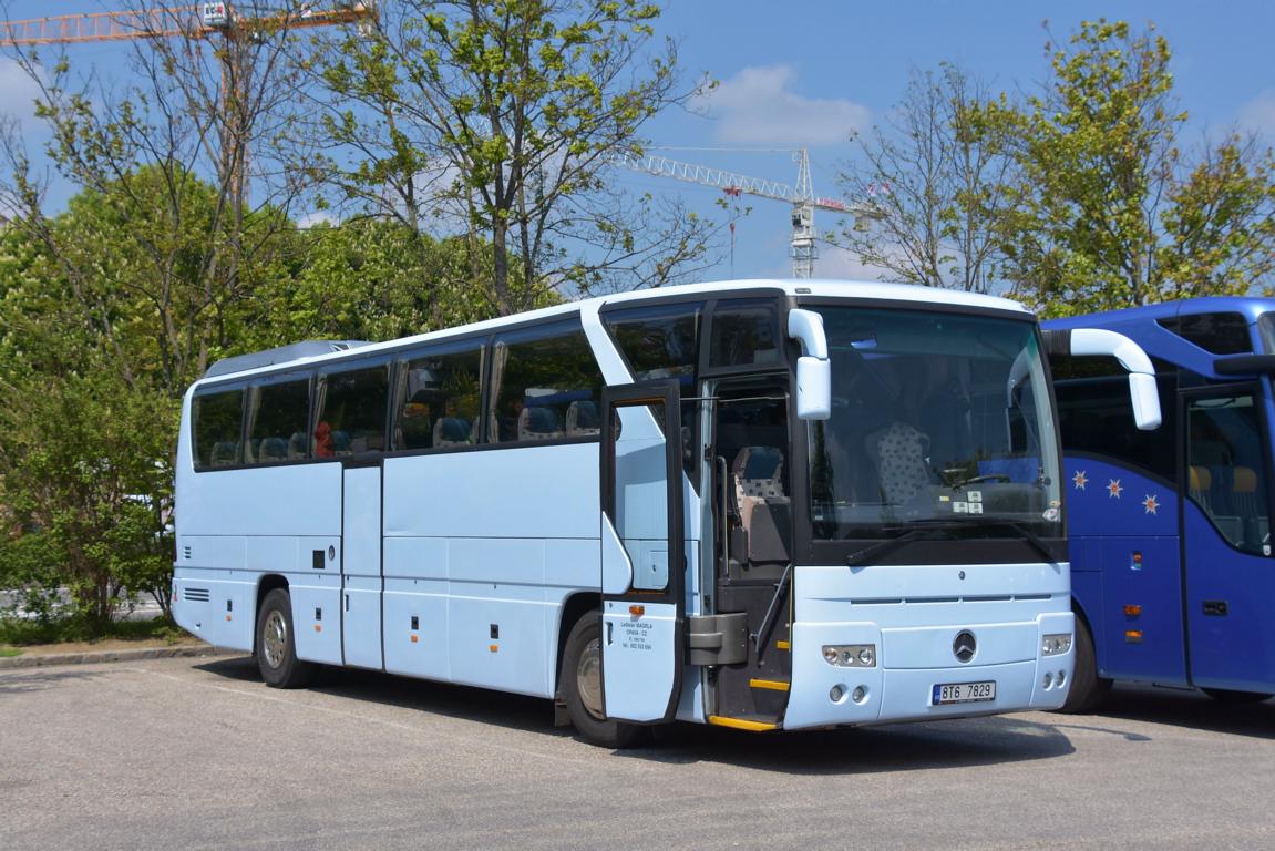 Mercedes Tourismo von Ladislav Magrla aus der CZ in Krems.