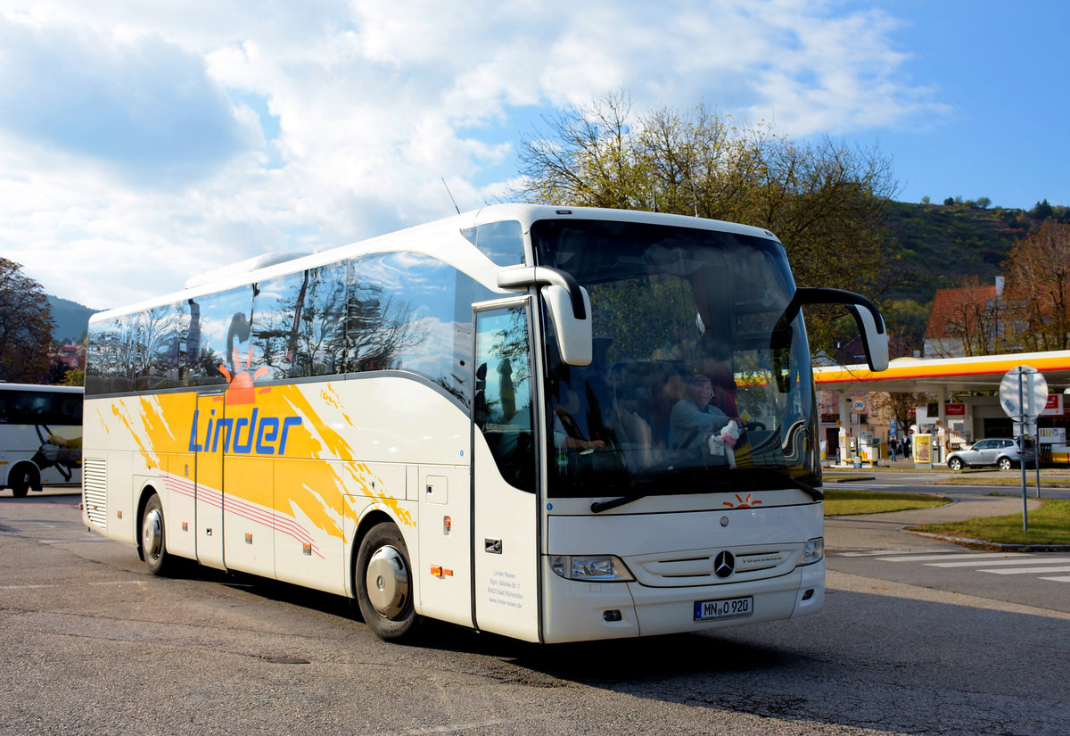 Mercedes Tourismo von LINDER Reisen aus der BRD in Krems.