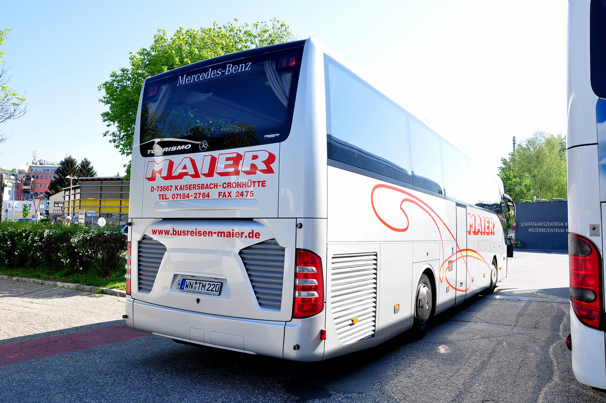 Mercedes Tourismo von Maier Reisen aus der BRD in Krems gesehen.