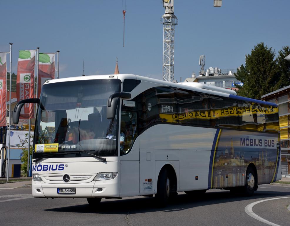 Mercedes Tourismo von Mbius Busreisen aus der BRD 2017 in Krems.