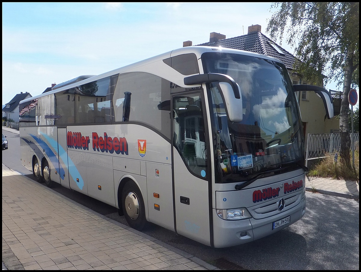 Mercedes Tourismo von Mller Reisen aus Deutschland in Sassnitz.