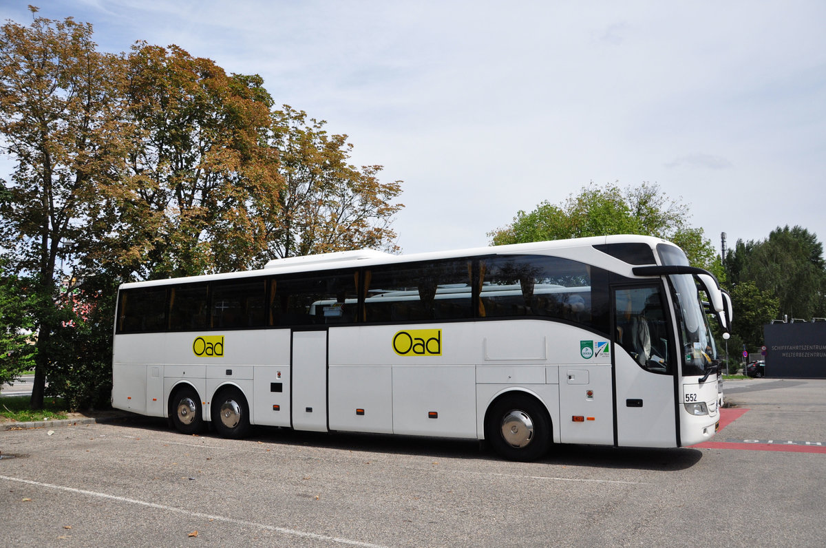 Mercedes Tourismo von Oad Reisen.nl in Krems.