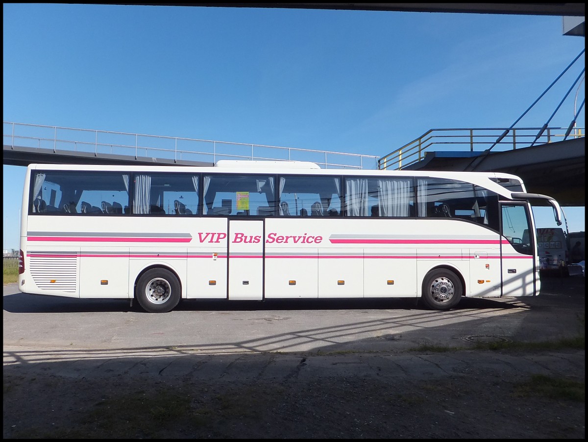 Mercedes Tourismo von Prima Klima Reisen/Vip Bus Service aus Deutschland im Stadthafen Sassnitz.