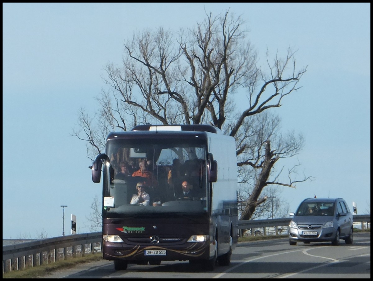 Mercedes Tourismo von Pussack aus Deutschland in Mukran.