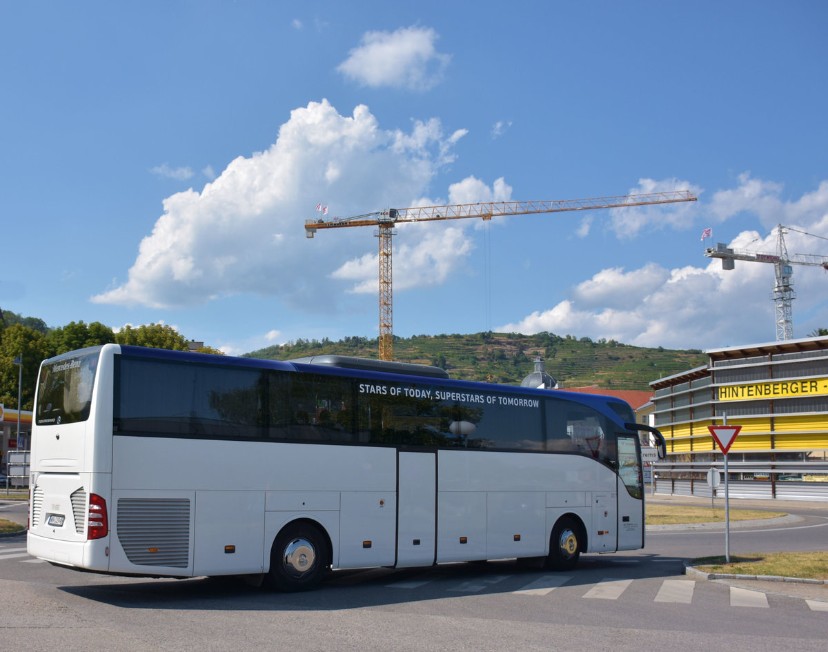 Mercedes Tourismo von Raf Trans aus PL 2017 in Krems.