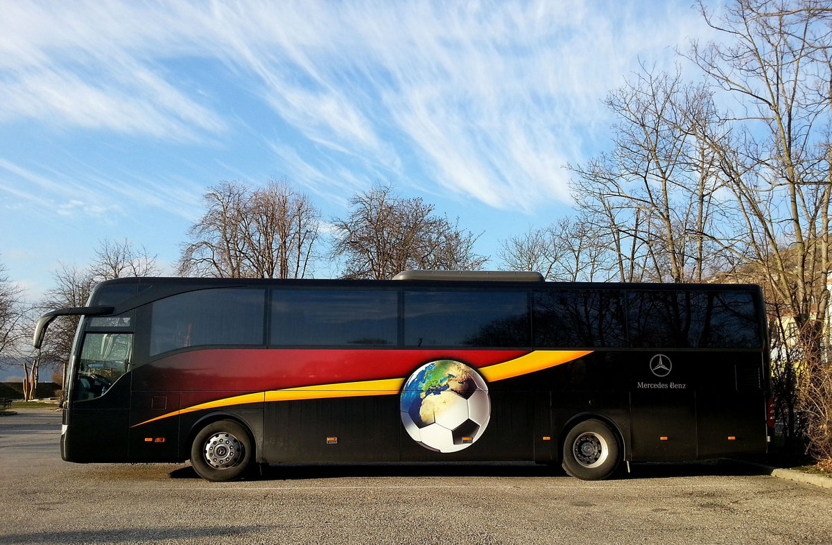 Mercedes Tourismo vom Reisebro Mller aus der BRD in Krems gesehen.