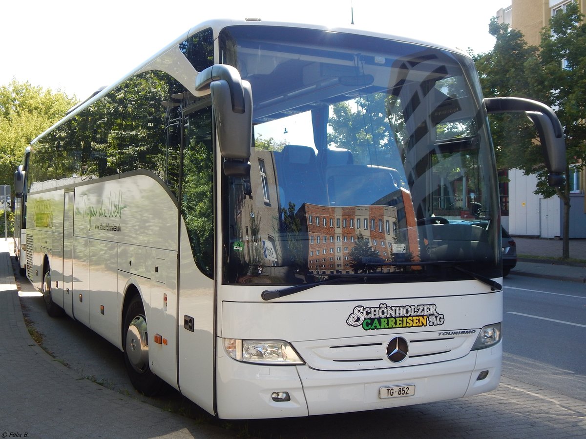 Mercedes Tourismo von Schönholzer Carreisen aus der Schweiz in Neubrandenburg.