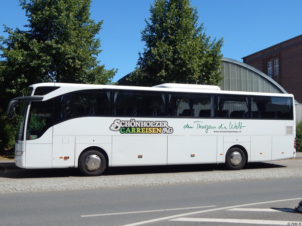 Mercedes Tourismo von Schönholzer Carreisen aus der Schweiz in Neubrandenburg.