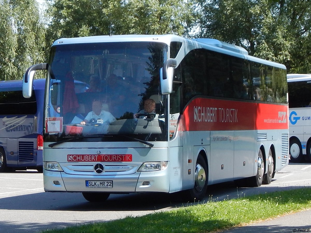 Mercedes Tourismo von Schubert Touristik aus Deutschland in Stralsund. 