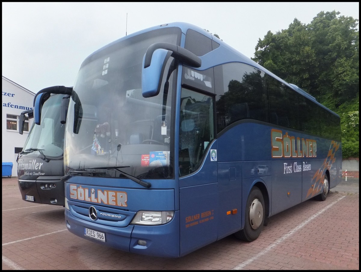 Mercedes Tourismo Sllner aus Deutschland im Stadthafen Sassnitz.