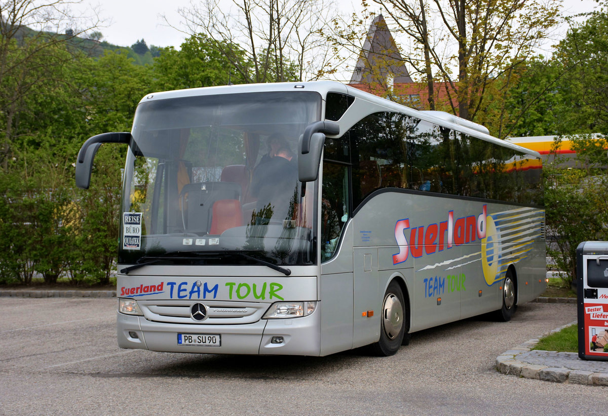 Mercedes Tourismo von Suerland Reisen aus der BRD in Krems.