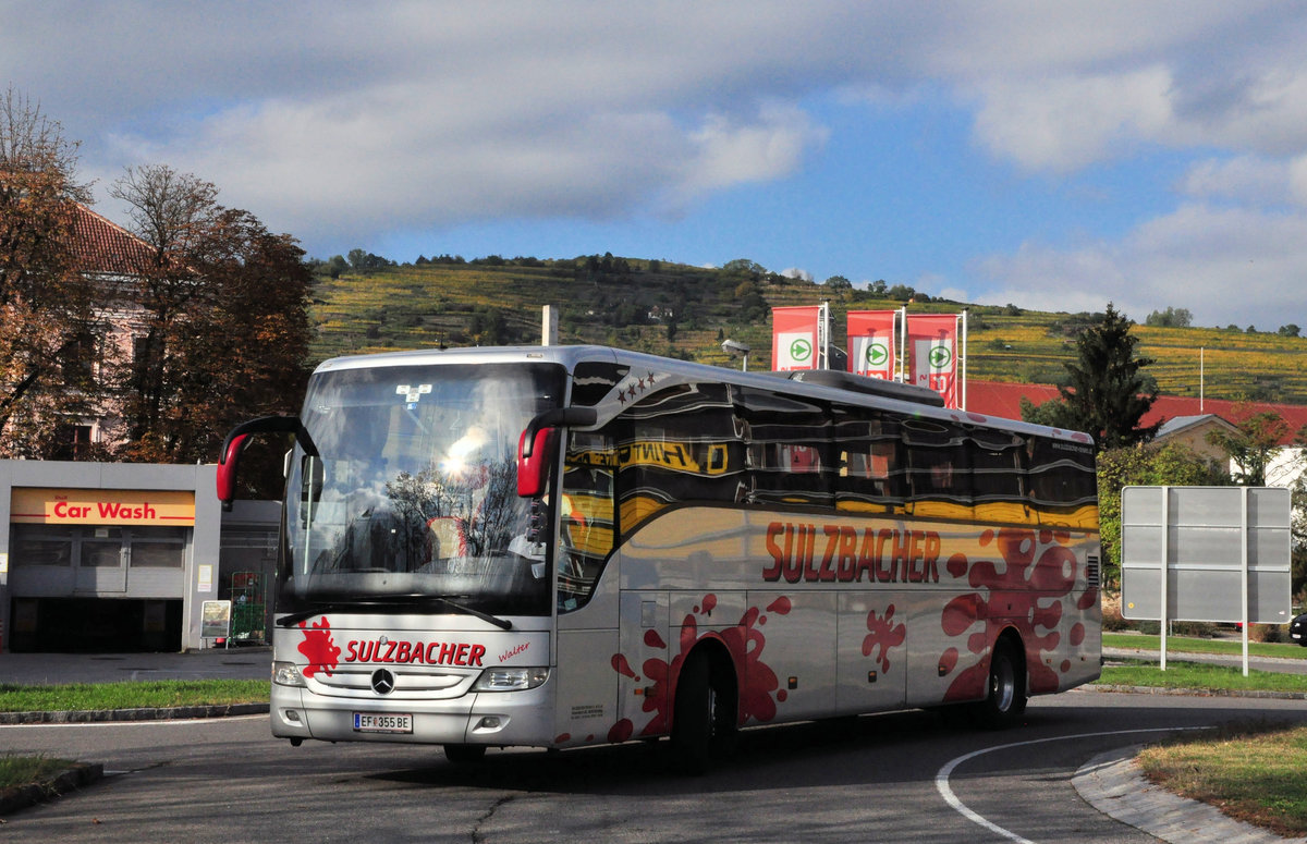 Mercedes Tourismo von Sulzbacher Reisen aus sterreich in Krems gesehen.