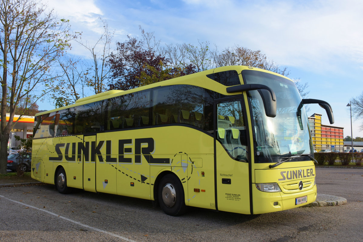 Mercedes Tourismo von Sunkler Reisen aus sterreich in Krems.