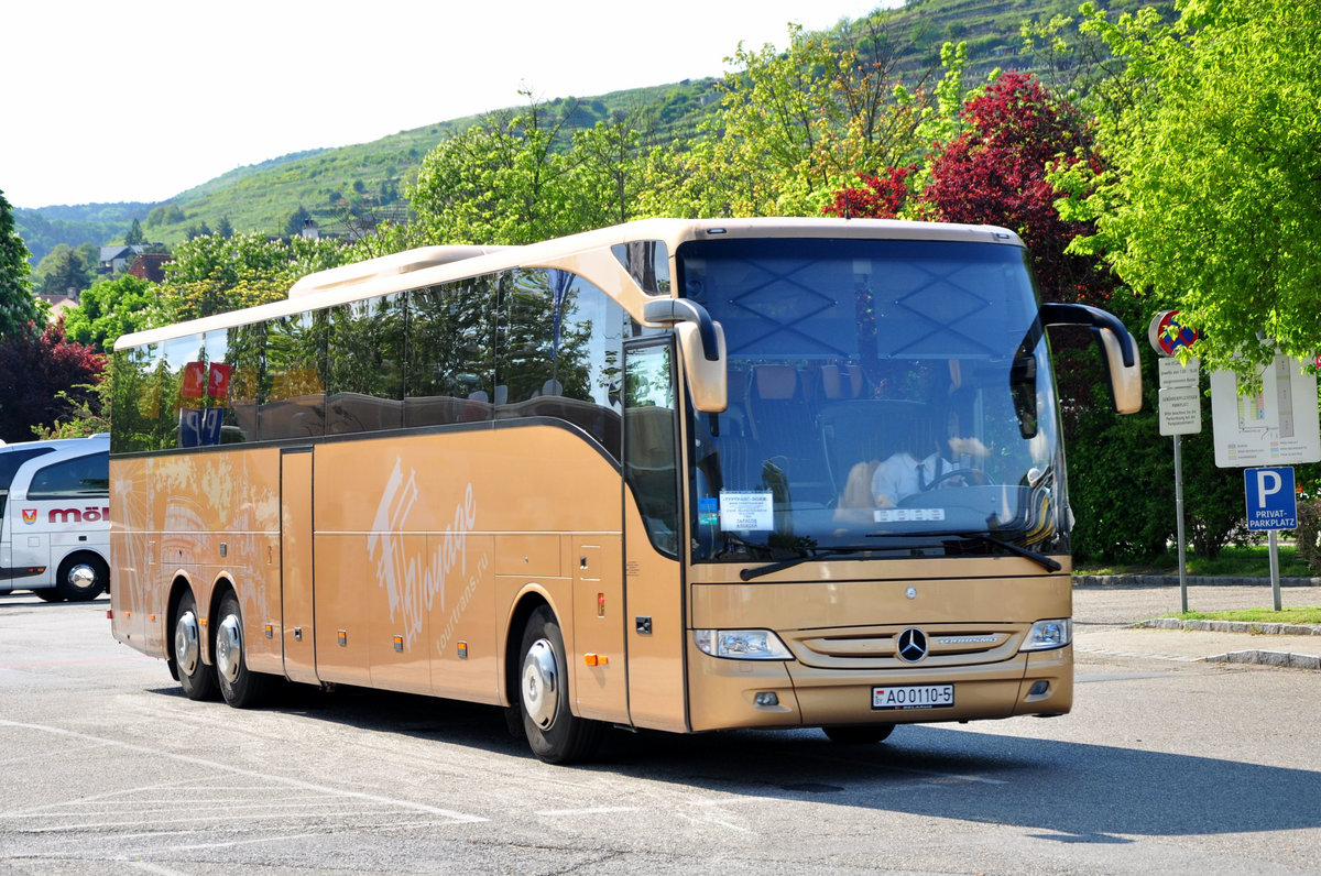 Mercedes Tourismo von Tourtrans aus Belarus in Krems unterwegs.