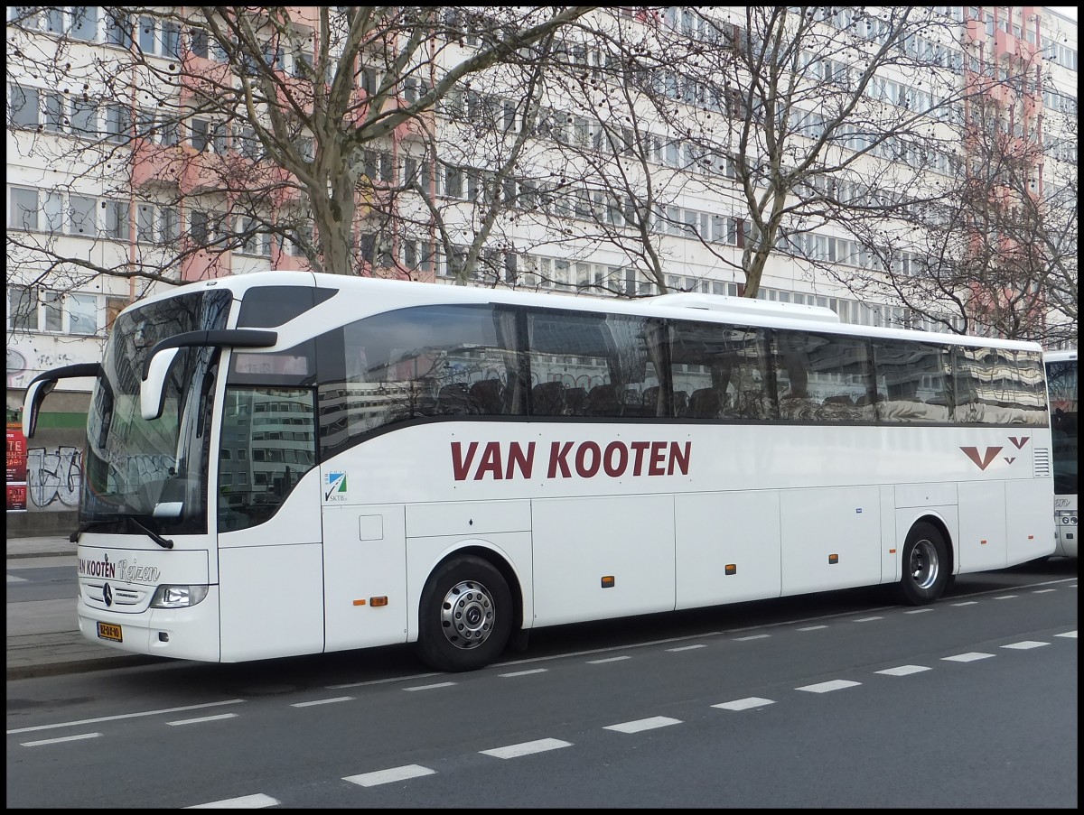 Mercedes Tourismo von Van Kooten aus den Niederlanden in Berlin