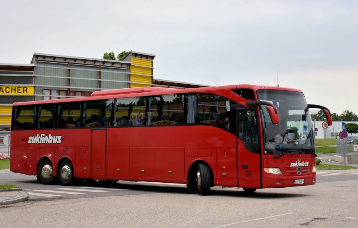 Mercedes Tourismo von Zuklin Bus aus N.. 2018 in Krems.