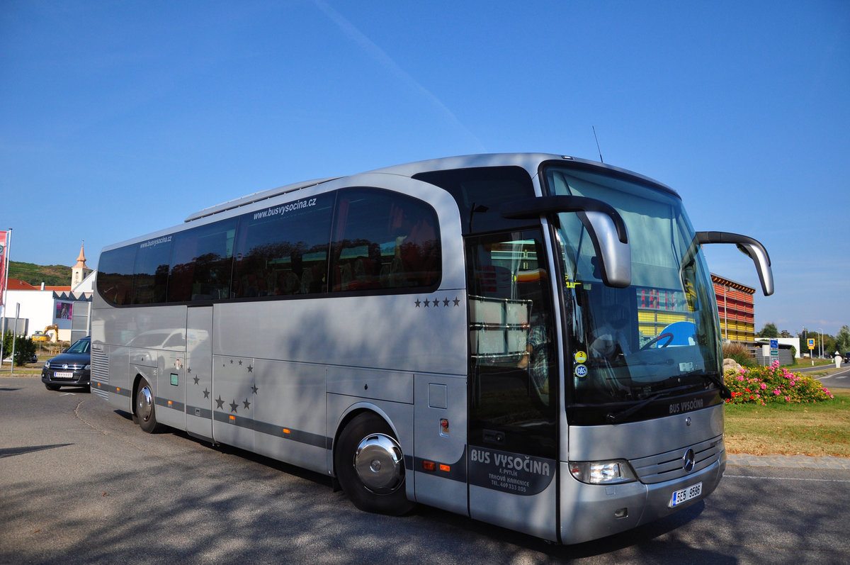 Mercedes Travego von BUS VYSOCINA aus der CZ in Krems.