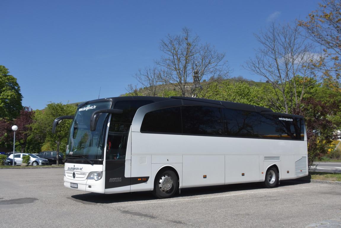 Mercedes Travego von Darjokovic Reisen aus R in Krems.