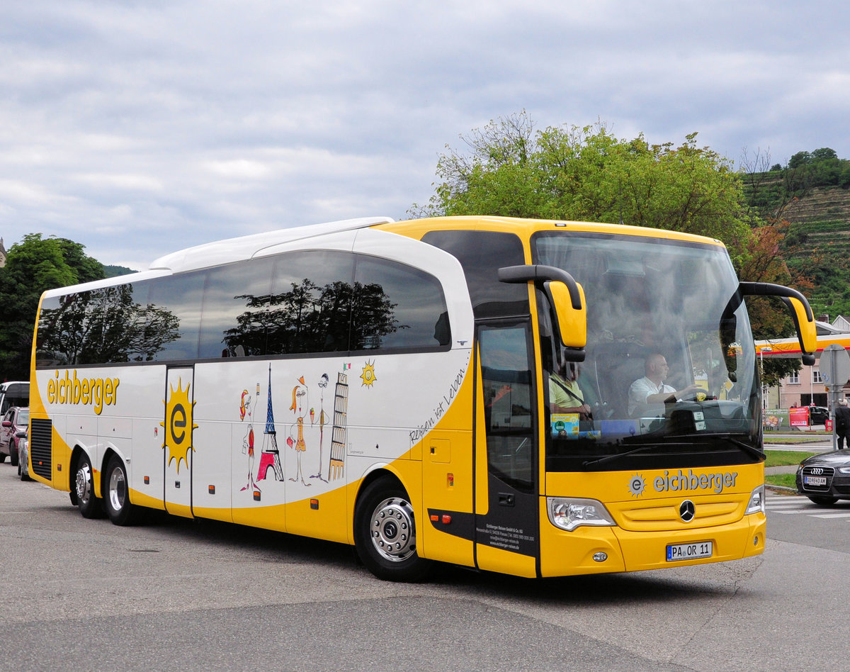 Mercedes Travego von Eichberger Reisen aus der BRD in Krems gesehen.