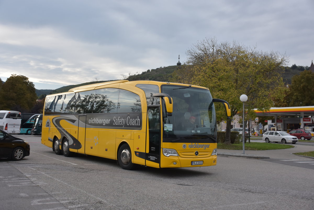 Mercedes Travego von Eichberger Reisen aus der BRD 09/2017 in Krems.