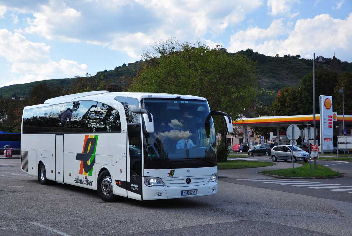 Mercedes Travego von Ettenhuber Reisen aus der BRD in Krems gesehen.