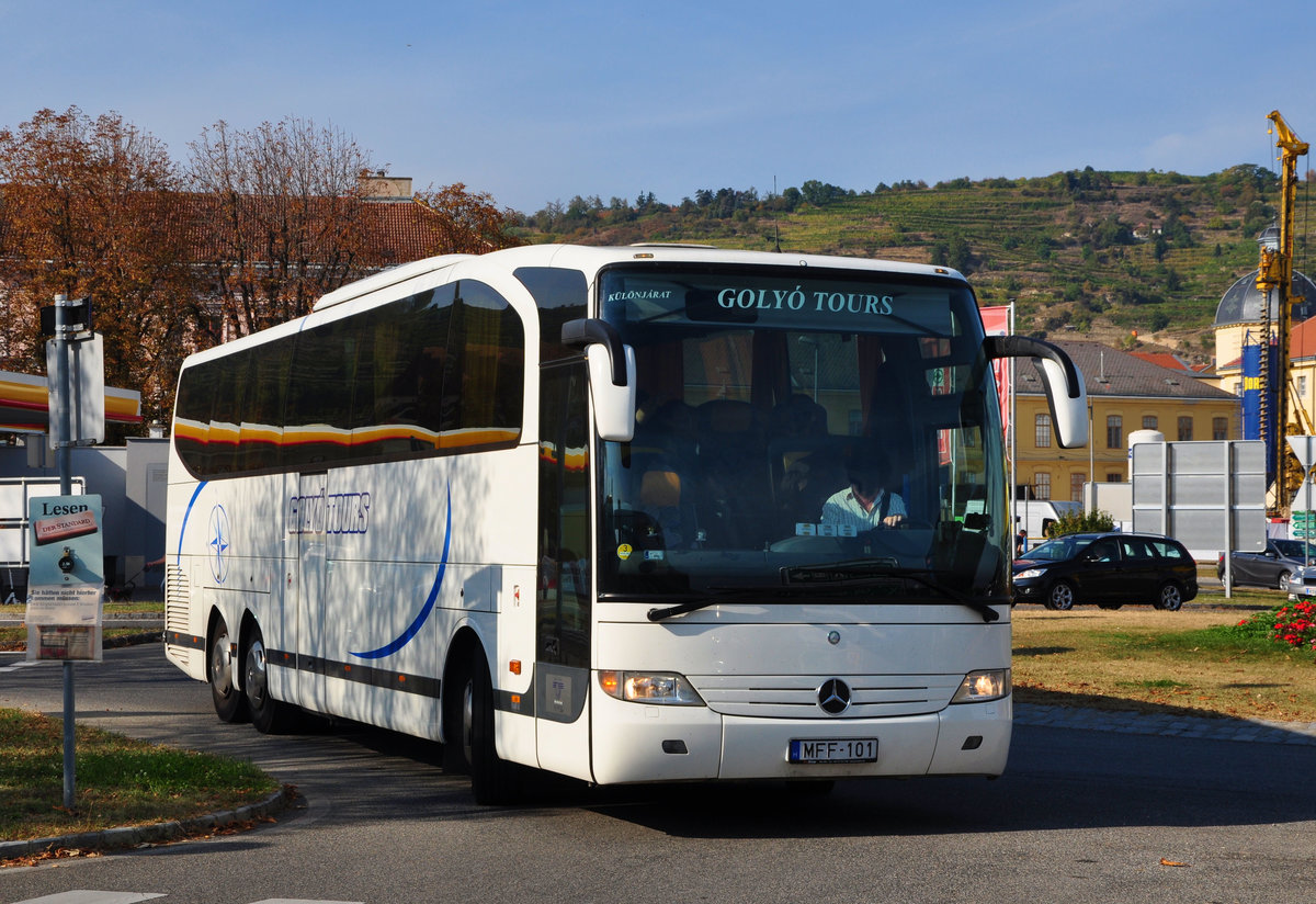 Mercedes Travego von Goly Tours aus Ungarn in Krems.