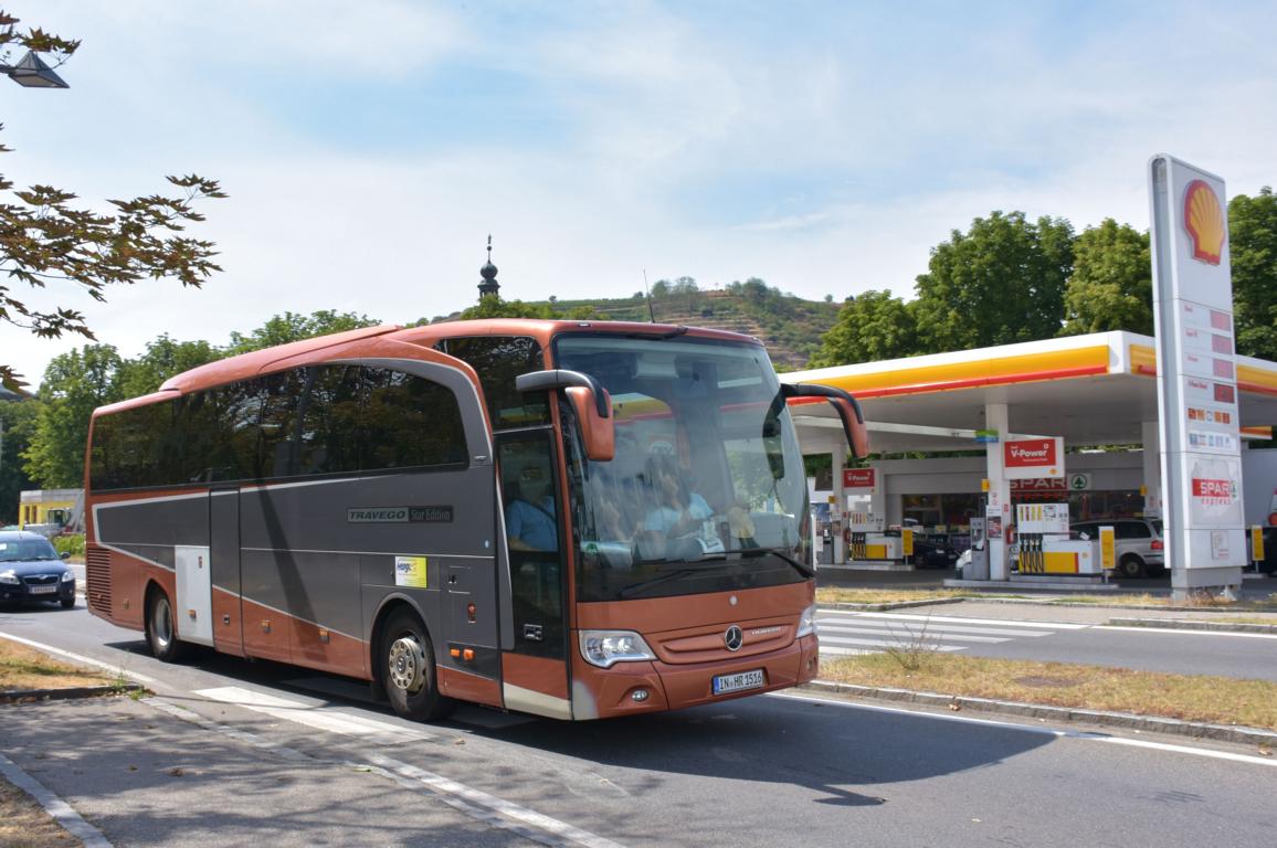 Mercedes Travego von Hengl Reisen aus der BRD 07/2017 in Krems.