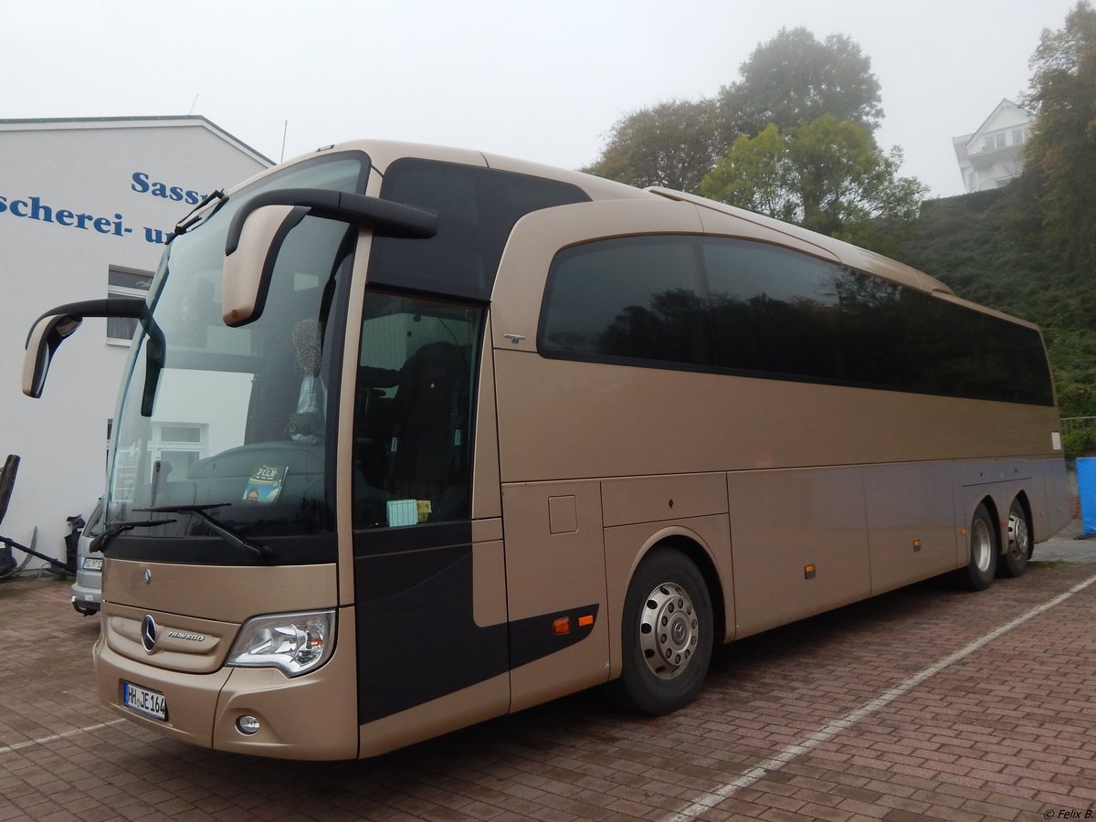 Mercedes Travego i.A. von Pülm aus Deutschland im Stathafen Sassnitz. 