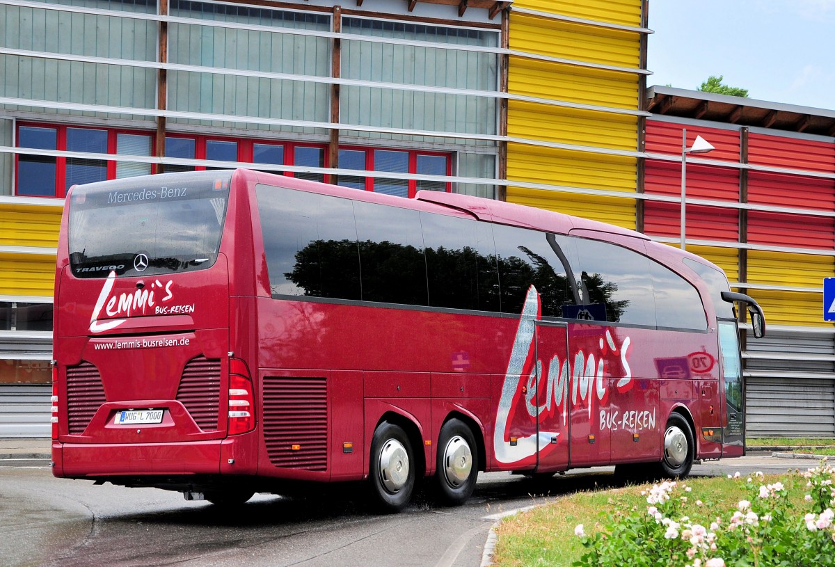 Mercedes Travego von Lemmi`s Busreisen aus der BRD im Juni 2015 in Krems.